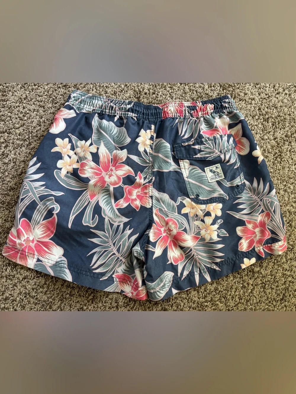 American Eagle Men’s M Floral Swim Trunks